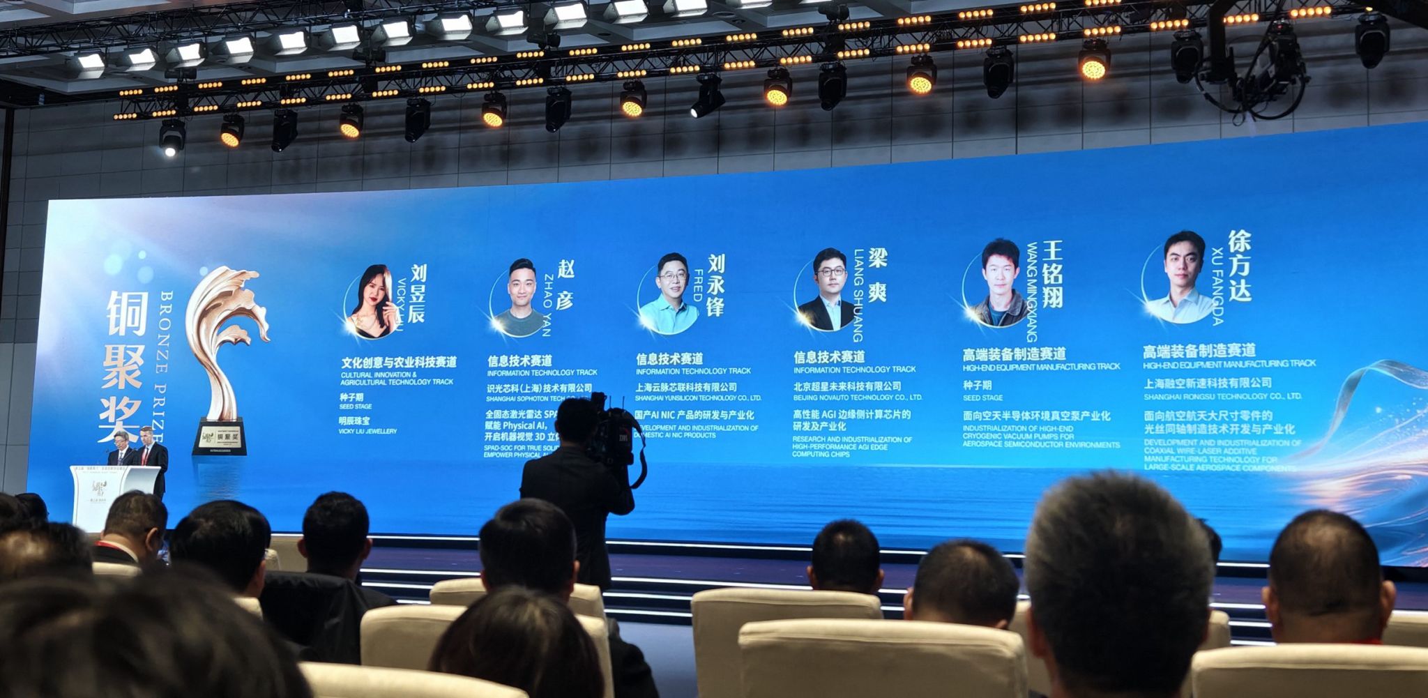 468cf095f3ca485f676a42aef7731902_副本.jpg